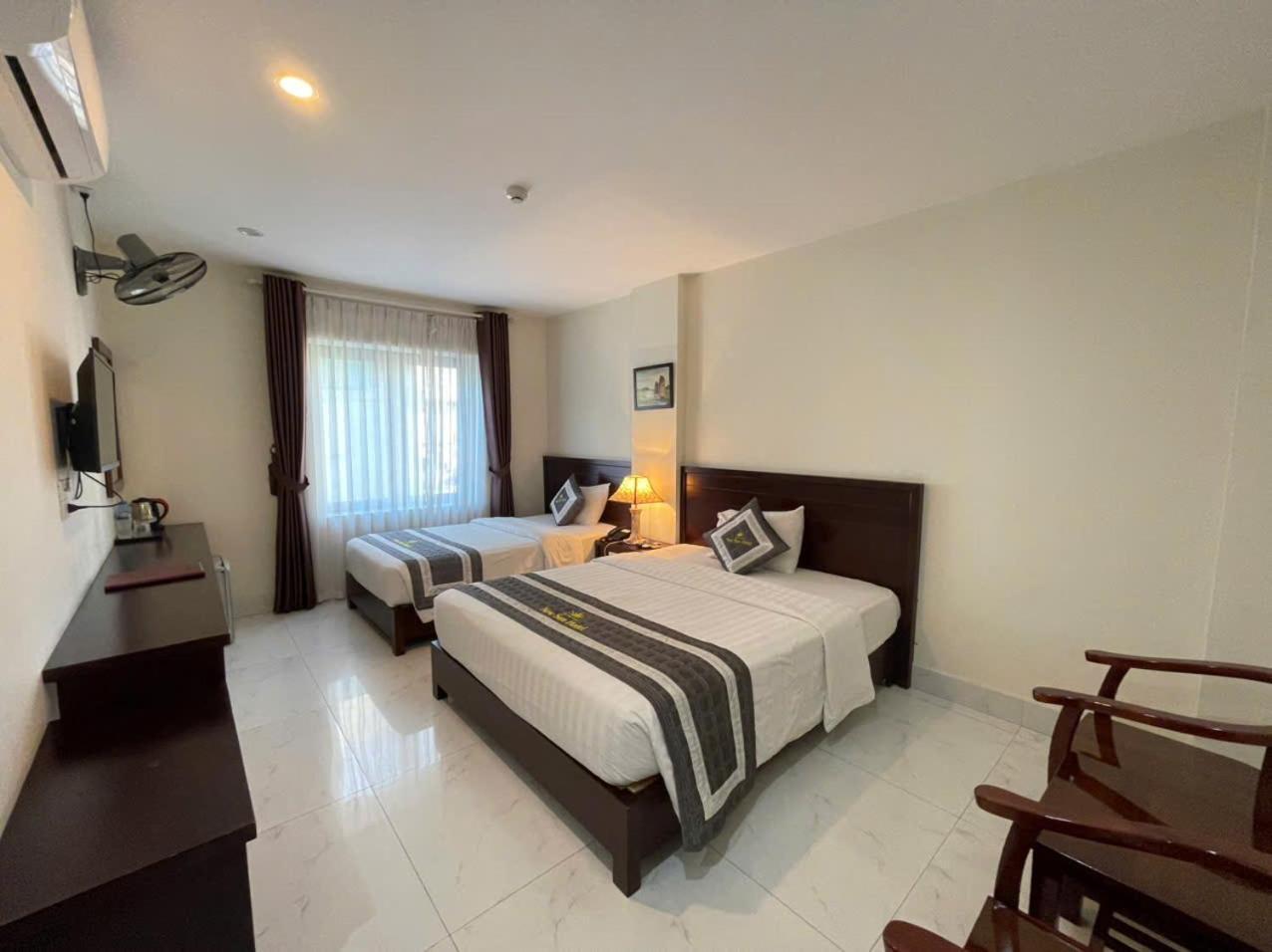 New Sun Hotel Ha Long Habitación foto